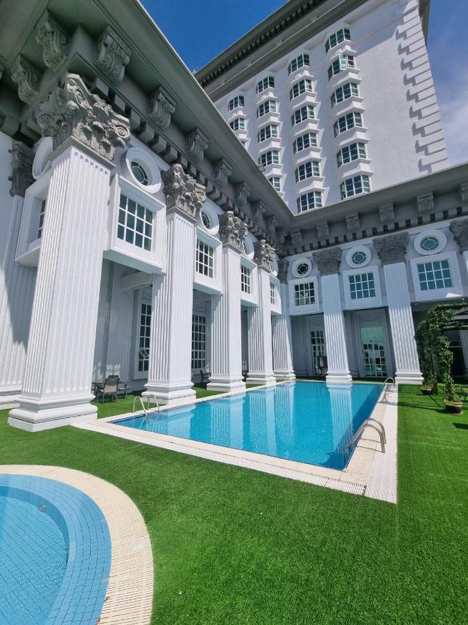 Grand Swiss-Belhotel Melaka - Formerly Lacrista Hotel Melaka Ngoại thất bức ảnh